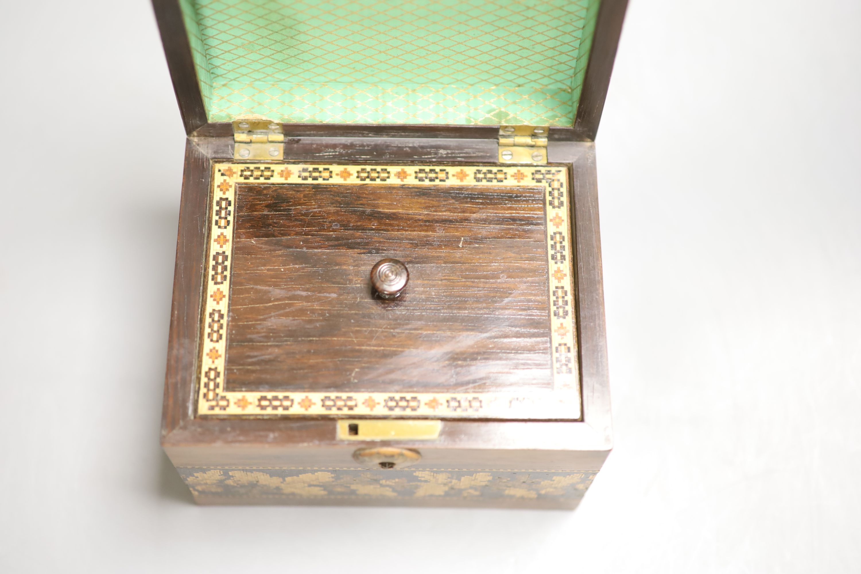 A late Victorian Tunbridge Ware rosewood tea caddy, inlaid to the top with Warwick Castle, W 14, H 11.5cm D 11cm